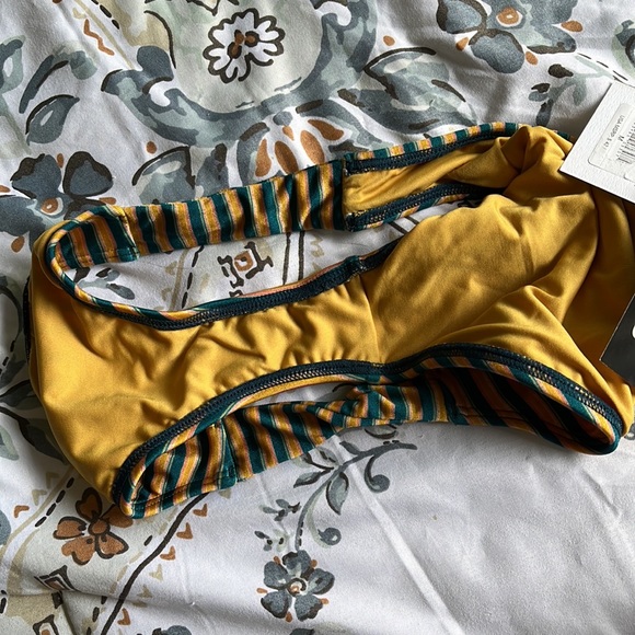 NWT O’Neill Natasha Side Twist Bikini Bottoms; M - Picture 6 of 8